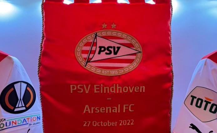 MORAJU DA NADOKNADE ŠTETU ARSENALU UEFA kaznila PSV zbog nereda navijača