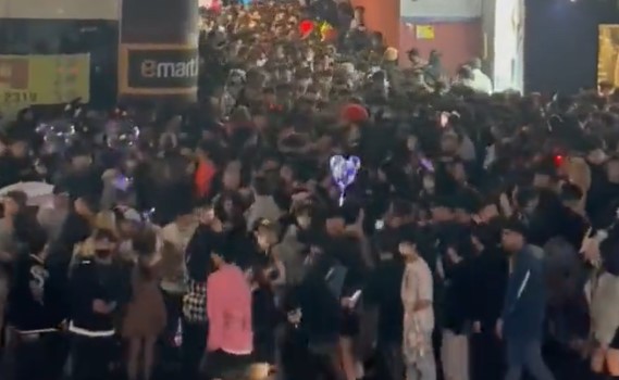 RASTE BROJ POVRIJEĐENIH Krvava proslava Noći vještica u Seulu, 146 ljudi zgnječeno u stampedu