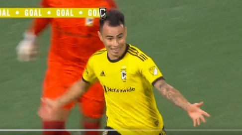 NEVJEROVATAN POGODAK Izveo slobodan udarac sa 51 metra i ušao u istoriju (VIDEO)