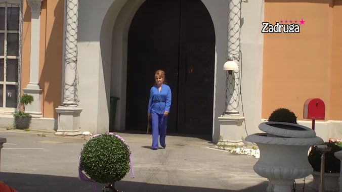 STIGLA MAMA DŽEHVA! Goca ušla u Belu kuću, zadrugari van sebe, ne znaju šta ih je snašlo