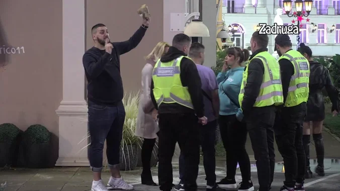 OBEZBJEĐENJE IH OPKOLILO! Miljana i Zola udruženi protiv Bebice, nastao haos (VIDEO)