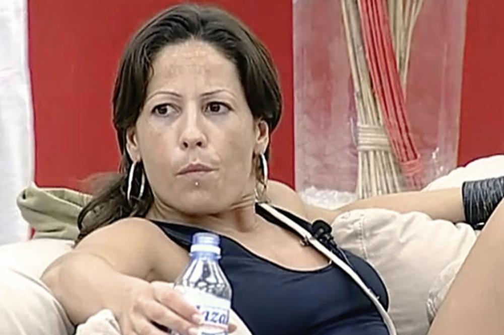 MNOGI SU GLEDALI "VELIKOG BRATA" ZBOG NJE Kažu da je ženski Lepi Mića, a pogledajte kako danas izgleda