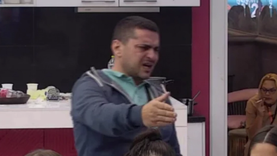 BEBICA RONI GORKE SUZE Macanović pomenuo malog Željka, pa se prisjetio i svoje djece