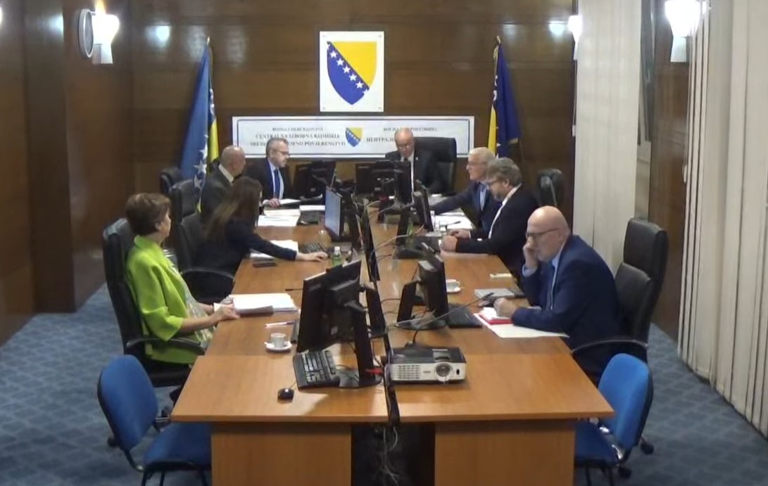 ŠMIT NAJAVIO REAKCIJU AKO NE DOĐE DO DOGOVORA CIK objasnio kako će izgledati novi izborni proces u BiH