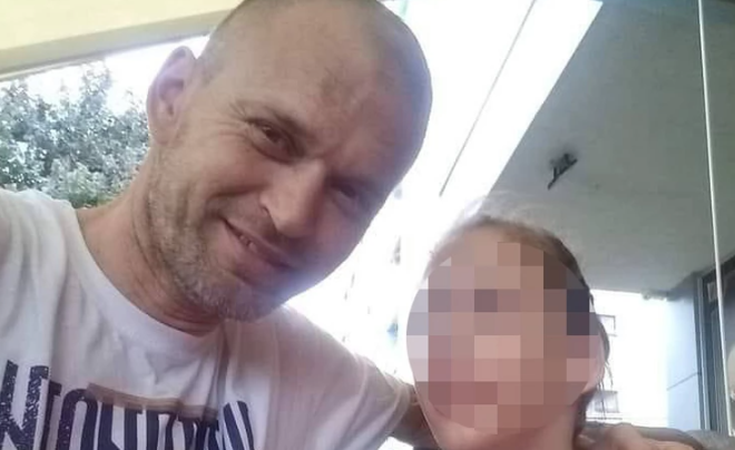 "OTAC HRABROST" BIĆE SAHRANJEN SUTRA Region tuguje za Darkom Vujinovićem (45), Banjalučaninom koji se godinama mukotrpno borio za život svoje teško oboljele kćerkice