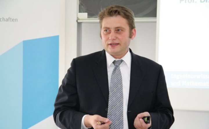 UHAPŠEN DRAGAN VUČETIĆ Bivši direktor preduzeća "Nikola Tesla" i savjetnik Milorada Dodika