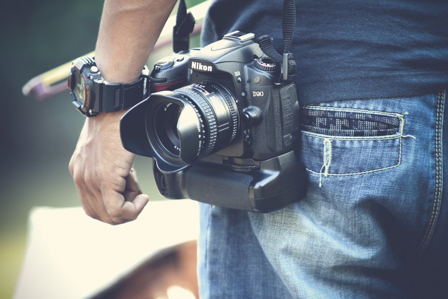 ANGAŽMAN NA 2 GODINE, PA VI RAČUNAJTE Njemački ministar traži fotografa, plata 350.000 evra