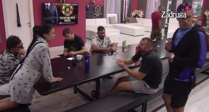 "MENE BI BILO SRAMOTA DA UDARIM NJIH DVOJICU' Miljan se pravda zbog svoje agresivnosti! Ivan pokušava da ga razumije, ali mu ne ide! (VIDEO)