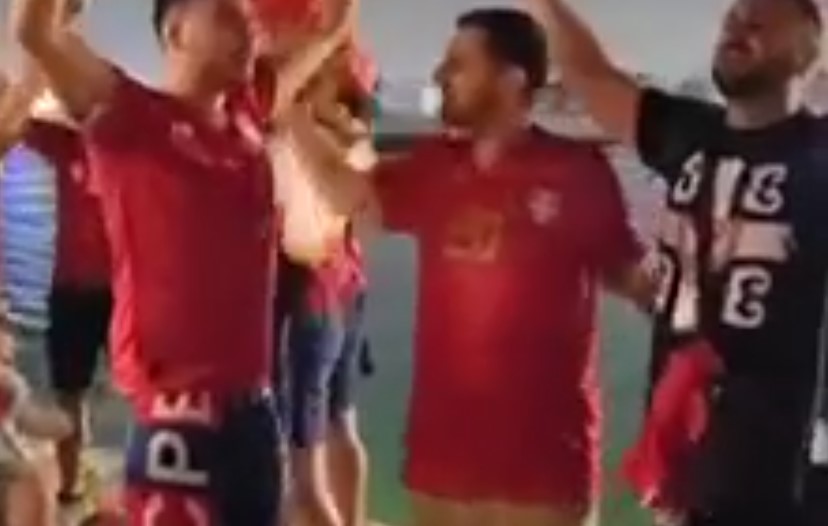 "VESELI SE SRPSKI RODE" ZAČULO SE SA ULICA KATARA Navijači "Orlova" oduševili izvedbom popularne pjesme (VIDEO)