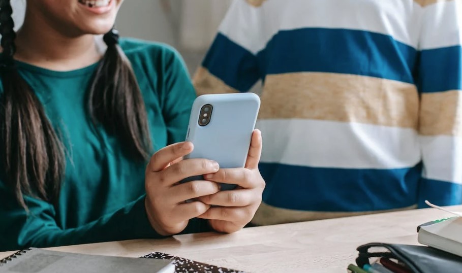 Otvara se Savjetovalište za djecu ovisnu o mobilnim telefonima