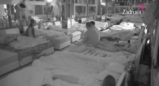 SRUŠILA MU SNOVE! Kerić ne odustaje od Anđele, zaprijetio da će napustiti imanje ako ona nađe novog dečka! (VIDEO)