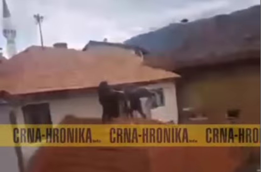 URNEBESAN SNIMAK POTJERE - PO KROVU! Uhvaćena 2 lopova, jedan urlao i molio da ga ne tuku: "Imam čir, Kurana mi, imam čir"