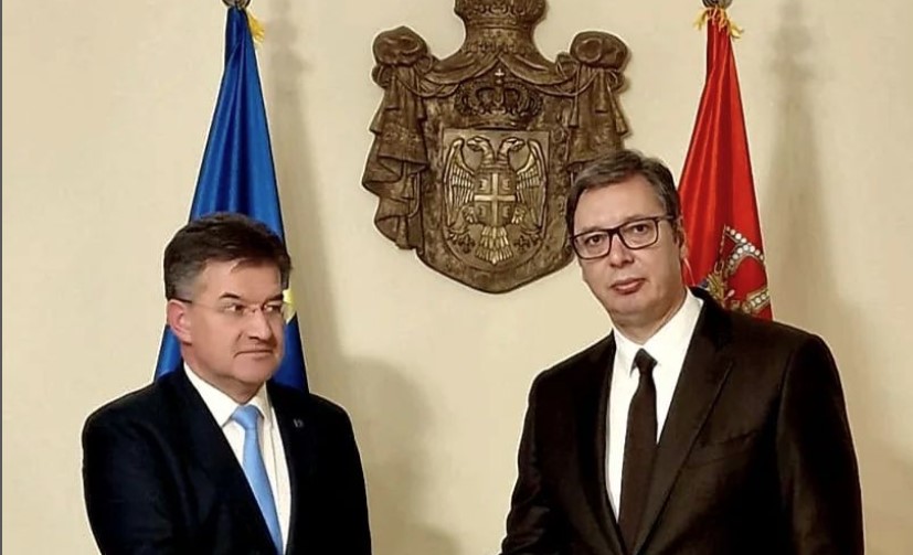 Vučić sutra sa Lajčakom, zatim trilateralni sastanak sa Eskobarom