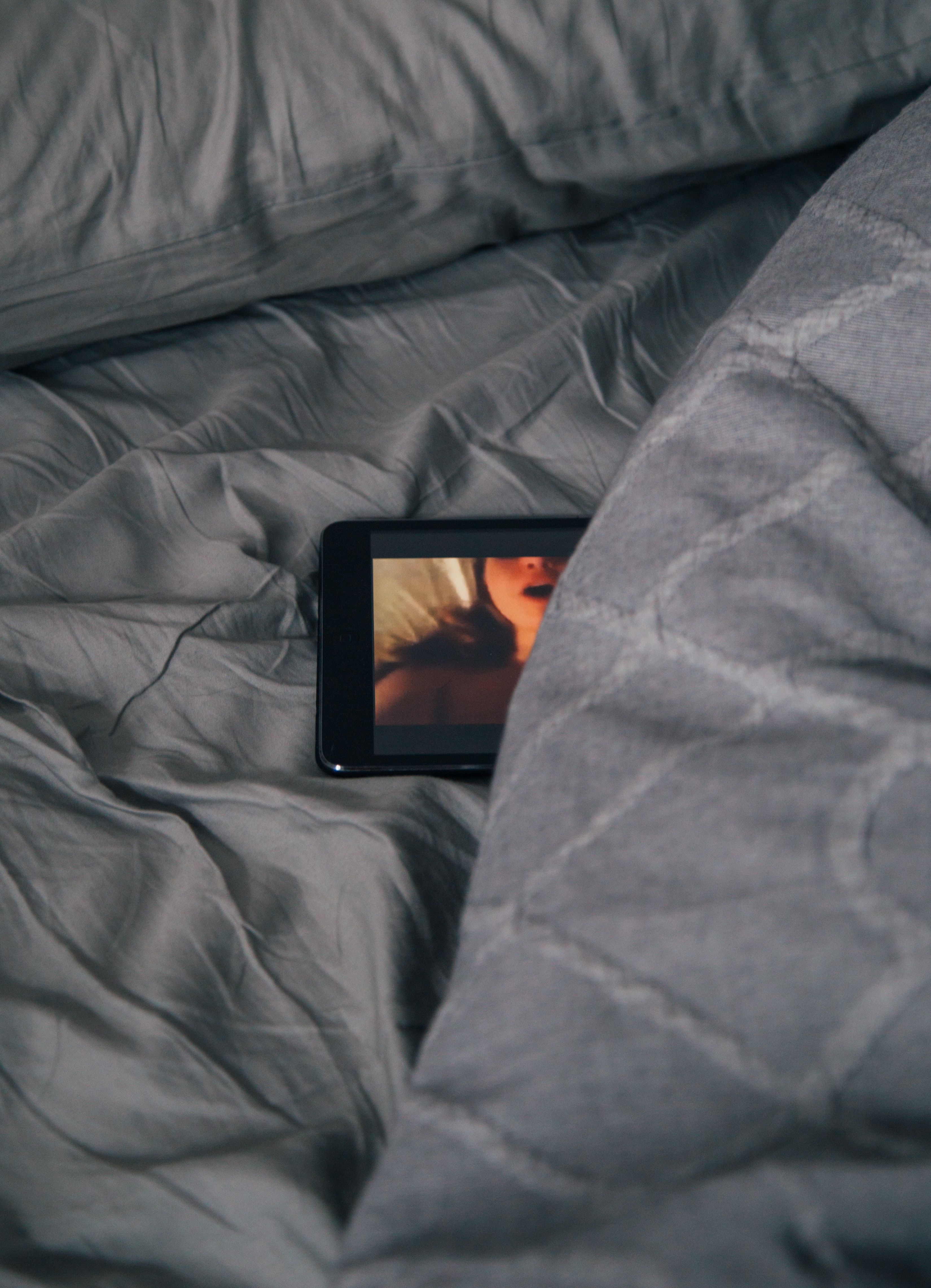 EMOTIVNE ISPOVIJESTI PORNO ZVIJEZDA Evo kroz šta prolaze glumci filmova za odrasle kada se zaljube