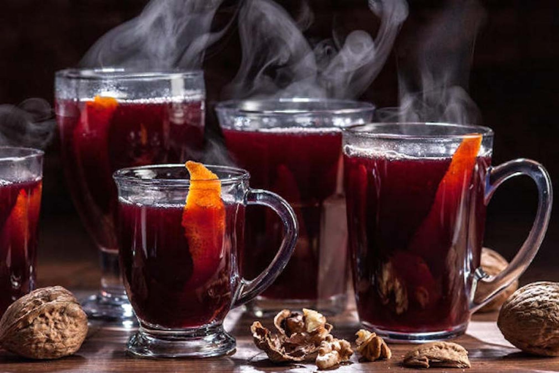 NAJBOLJI RECEPT ZA KUVANO VINO Najpopularniji topli napitak za zimske dane