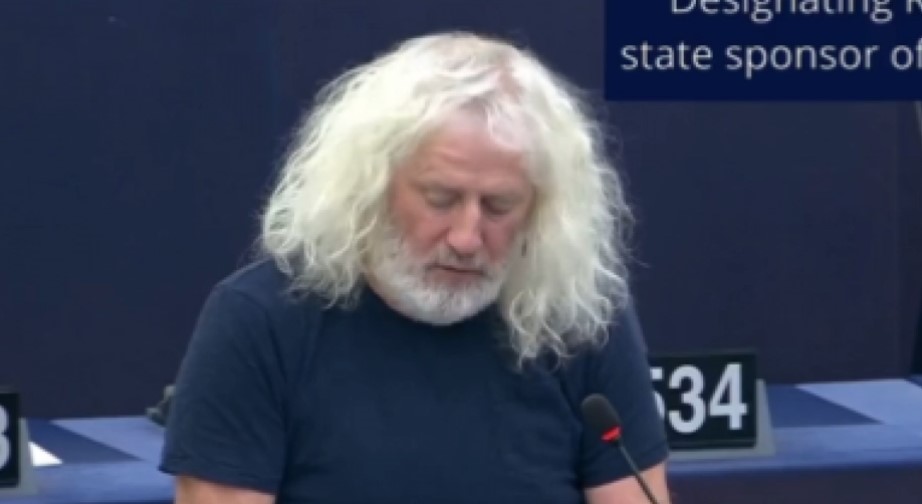 IRAC OSTAVIO EVROPSKI PARLAMENT BEZ TEKSTA: "NATO je najkrvavija teroristička grupa, ubili su milione ljudi!" (VIDEO)
