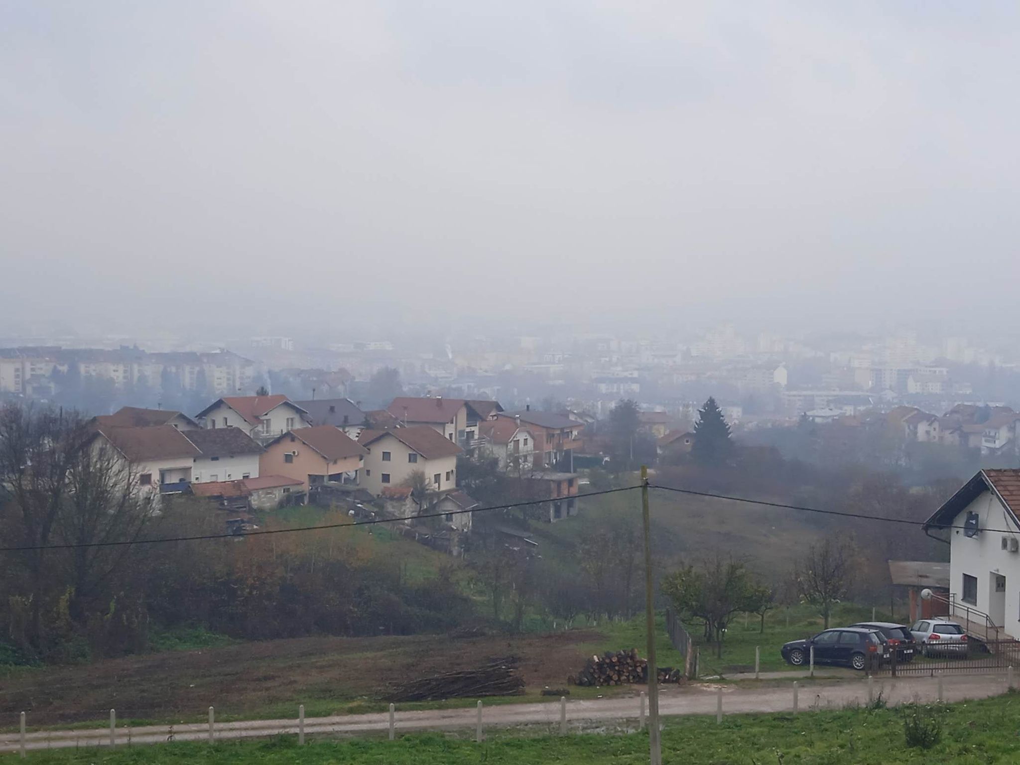 NAPOLJE USKORO SA GAS MASKOM Banjalučani zbog smoga dišu “na škrge”