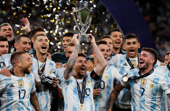 OTKRILI I RAZLOG Argentinci u Katar ponijeli 900 kilograma mesa