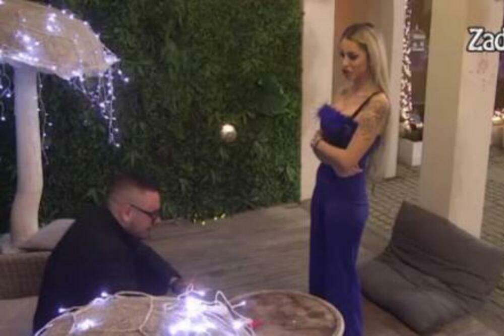 ALEKSANDRA I CAR RASKINULI On se razbjesnio, pa joj uništio slavu