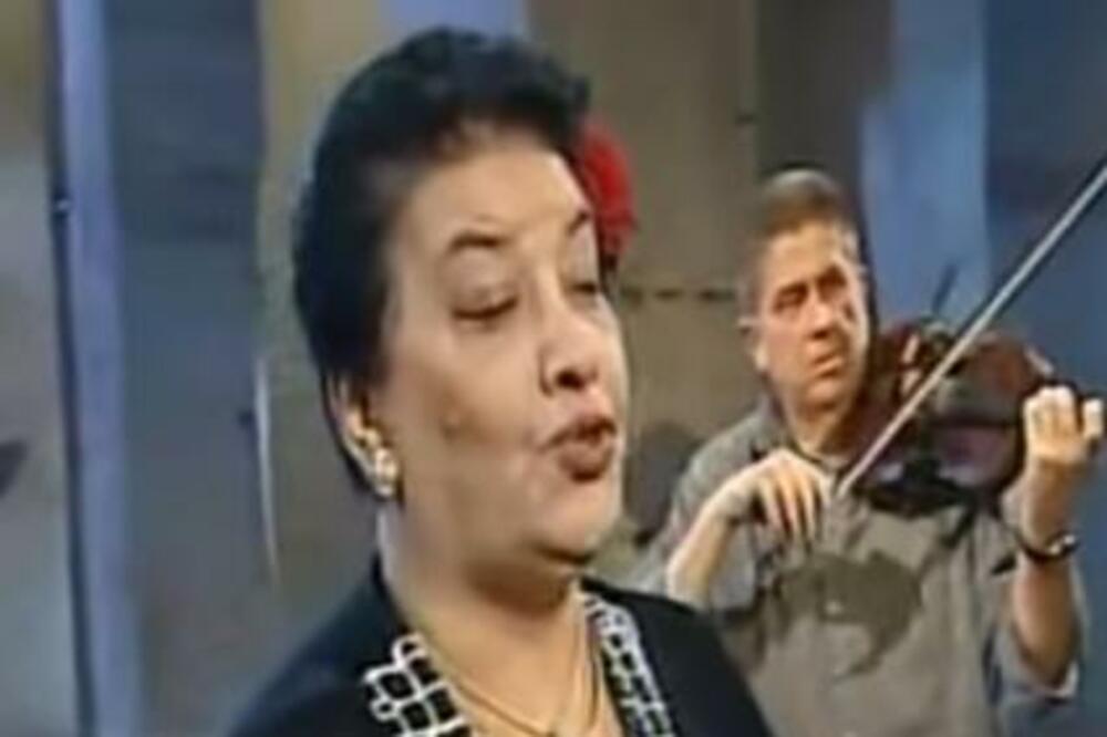 DIJETE RODILA SA 14 GODINA, ČISTILA TOALETE, KAFANA JOJ BILA DRUGA KUĆA Pjevačicin život je film, svi se sjećate nje