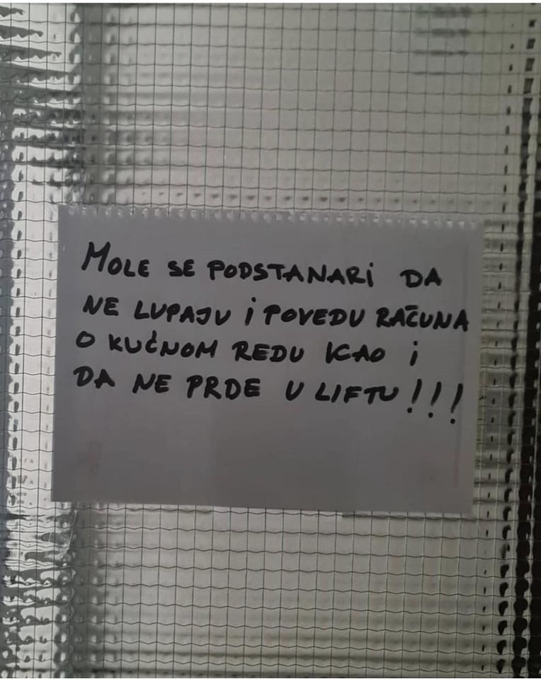 KUĆNI RED JEDNE ZGRADE NASMIJAĆE VAS DO SUZA Stanaru dojadila buka i pr*eži u liftu, pa upozorio komšije (FOTO)