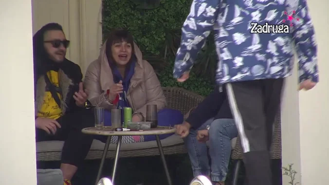 ZOLA ŽESTOKO PONIZIO BEBICU Čolić se pred Miljanom neukusno našalio na račun Marinkovića, pa mu se oboje smijali u facu (VIDEO)