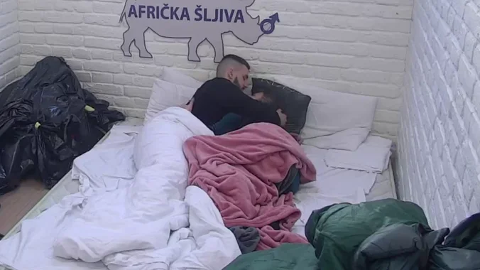 "VIDIM ŠTA TI JE U GLAVI" Zola ubijeđen da je Miljani samo jedna stvar na pameti (VIDEO)