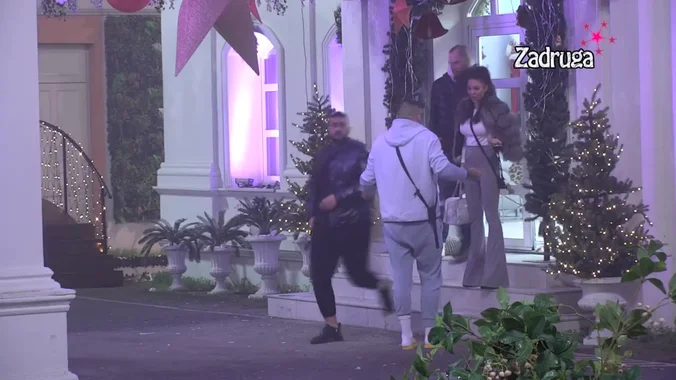 "VIŠE ME NE SPOMINJEŠ" Car šutnuo Maju, pa joj poručio samo jedno (VIDEO)