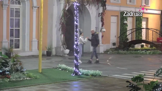 NJENO BLAMIRANJE NE PRESTAJE! Milica nastavlja trku za Cara, odučila se na ovaj potez