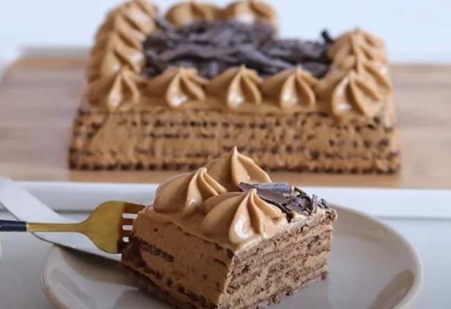 TORTA SA ČOKOLADNIM MLIJEKOM Najjednostavnija poslastica od 6 sastojaka spremna za tili čas