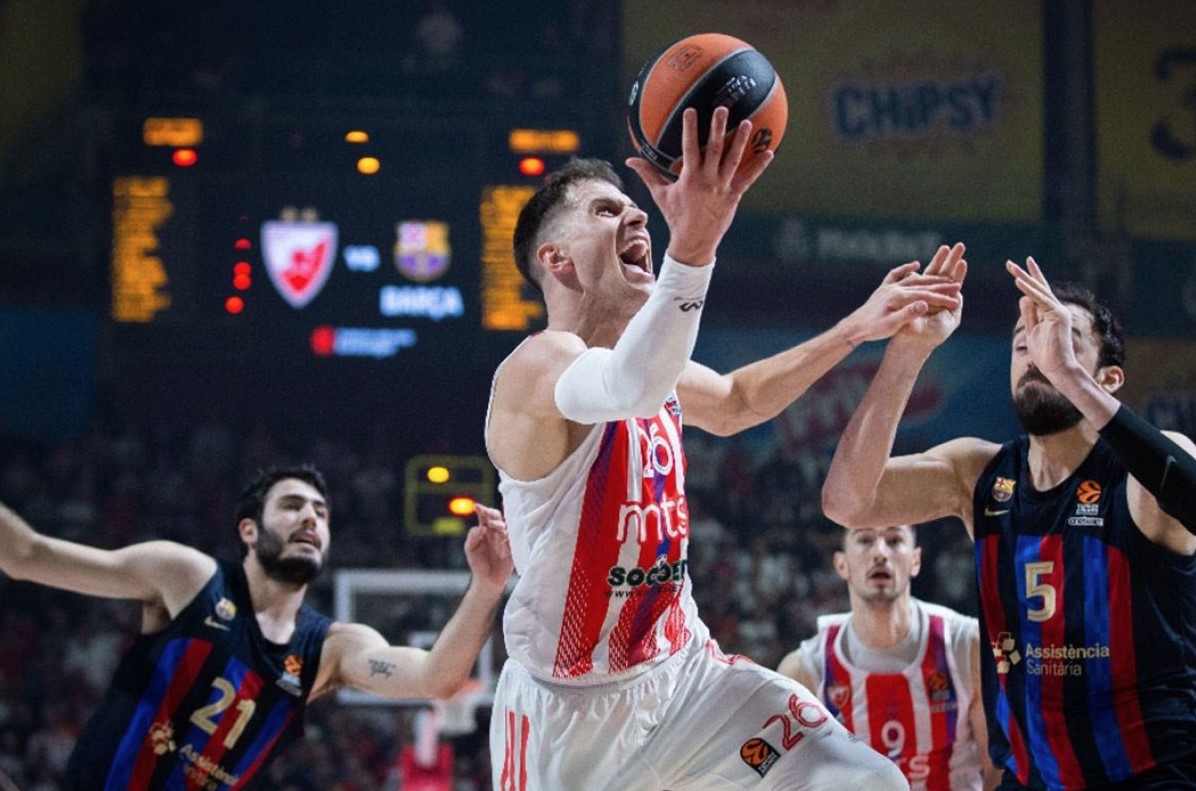 MIROTIĆ NAGAZIO AUT LINIJU Evroliga priznala grešku sudija na utakmici Zvezde i Barselone