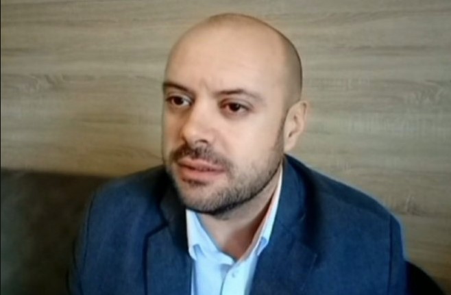 RADANOVIĆ NE ODUSTAJE Pozvao građane da sutra dođu na međuentitetsku liniju na mirno okupljanje