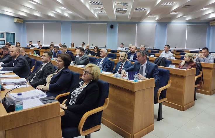 Bivši DNS-ovci oformili klub nezavisnih odbornika u Prijedoru