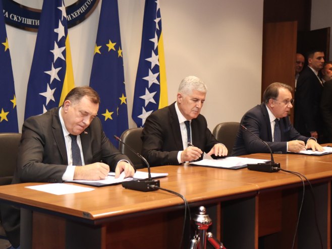 POTPISAN SPORAZUM O FORMIRANJU VLASTI! Dodik: "Na neuobičajeno brz način za BiH došlo je do dogovora"