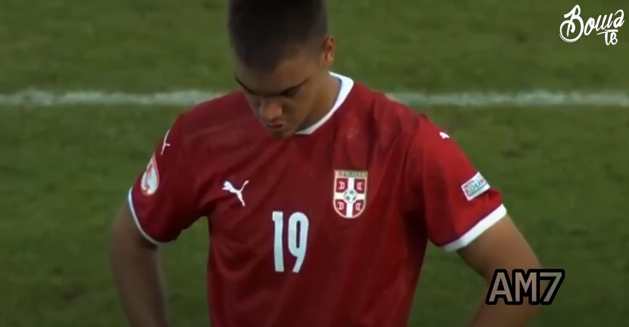 CRVENA ZVEZDA U NJEMU VIDI BUDUĆNOST Crveno-bijeli dres oblači najveći biser srpskog fudbala