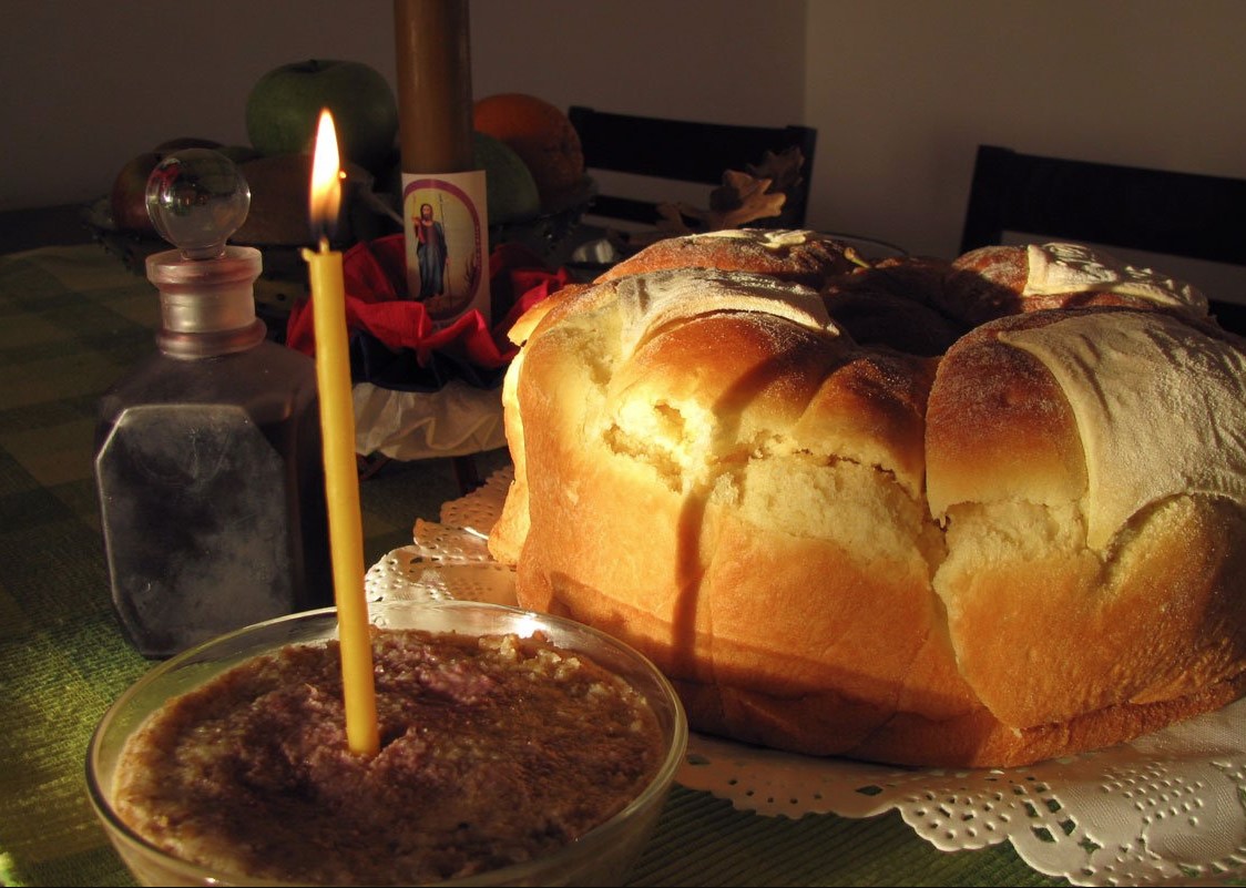 ŽENE JE STAVILE NA STUB SRAMA Donijela kupovni kolač u crkvu na Svetog Nikolu, pa se obrukala