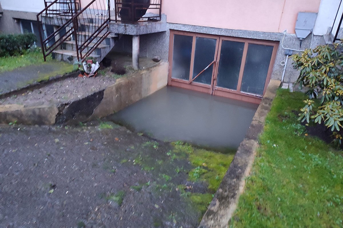 NEIZVJESNA NOĆ PRED GRAĐANIMA Poplavljeni podrumi u Gradišci, vodostaji naglo rastu