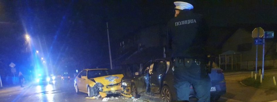 TEŠKA SAOBRAĆAJKA U BANJALUCI Direktan sudar dva vozila u Obilićevu, stravičan prizor slupanih automobila