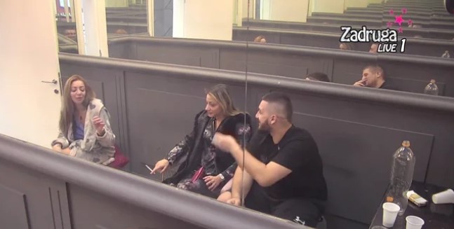 LAGANI FLERT! Ana se ponadala da će Zola da izađe iz Anitinog kreveta, Miljana procvjetala nakon prvog komplimenta! (VIDEO)