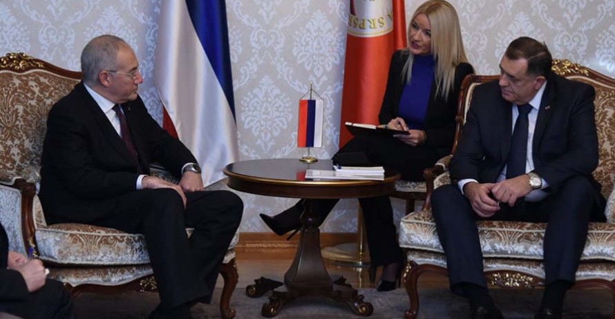 DODIK SE SASTAO SA AMBASADOROM TURSKE Fokus nadležnih institucija - institucionalna, fiskalna i budžetska stabilnost