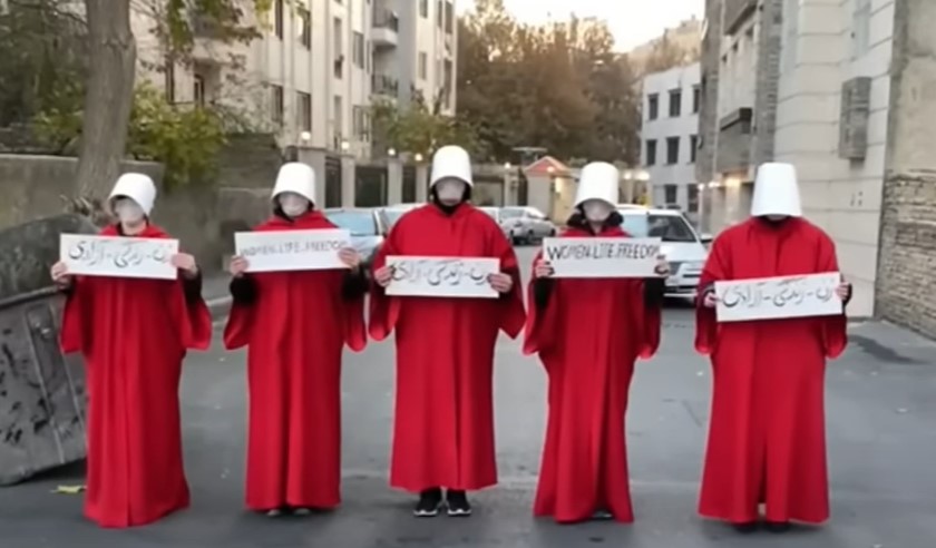 DEMONSTRACIJE U IRANU URODILE PLODOM Vlada ukinula moralnu policiju, očekuje se i razmatranje obaveze nošenja hidžaba