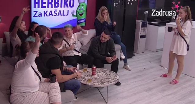 ŽURKA POSLIJE ŽURKE! Zadrugari napravili veselje, Maja ostavila ranjenog Bilala da samuje u krevetu! (VIDEO)