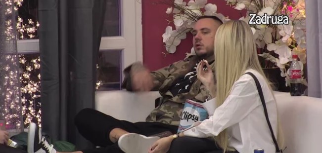 DRAMA U IZOLACIJI! Aleks napala Cara, ponovo počela da ljubomoriše: "Bićeš sa nekom za pet minuta, a ja ću ispasti jadna!" (VIDEO)