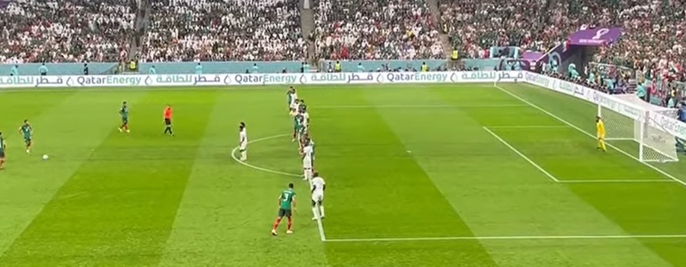 OVO JE NAJSNAŽNIJI GOL NA MUNDIJALU Meksička "bomba" iz slobodnog udarca (VIDEO)