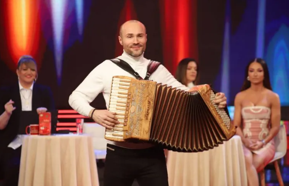 „ŽELIM DA ZABORAVIM TO LAŽNO PRIJATELJSTVO“ Sofra otvorio dušu, otkrio do sada nepoznate detalje