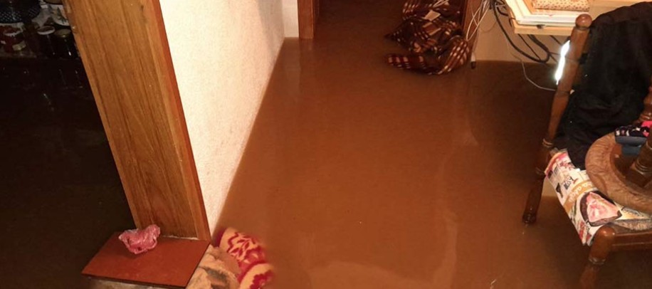 NEIZVJESNA NOĆ JE PRED NAMA Složeno stanje u Dubičkoj ravni, nekoliko domaćinstava poplavljeno (FOTO)