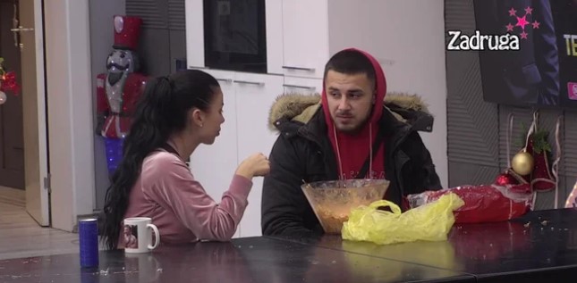 NE MOŽE DA ZABORAVI GNUSNE UVREDE! Sanja opet napala Marka, riješila da se obračuna sa njim, ovo je njegova šok reakcija! (VIDEO)