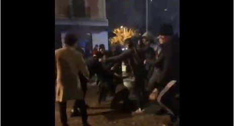 DJEČAK POGINUO, STOTINE PRIVEDENIH Neredi nakon utakmice Francuske i Maroka