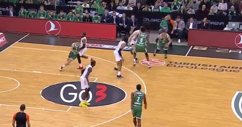 EVANS IGRAČ KOLA EVROLIGE Zakucavanje Mitrovića među najboljim potezima