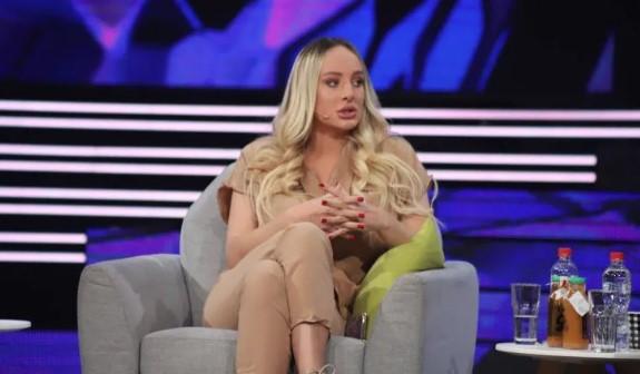 LUNA ĐOGANI VRATILA SE NA MUZIČKU SCENU: "Neću da budem skromna, kidam, to mi stoji"